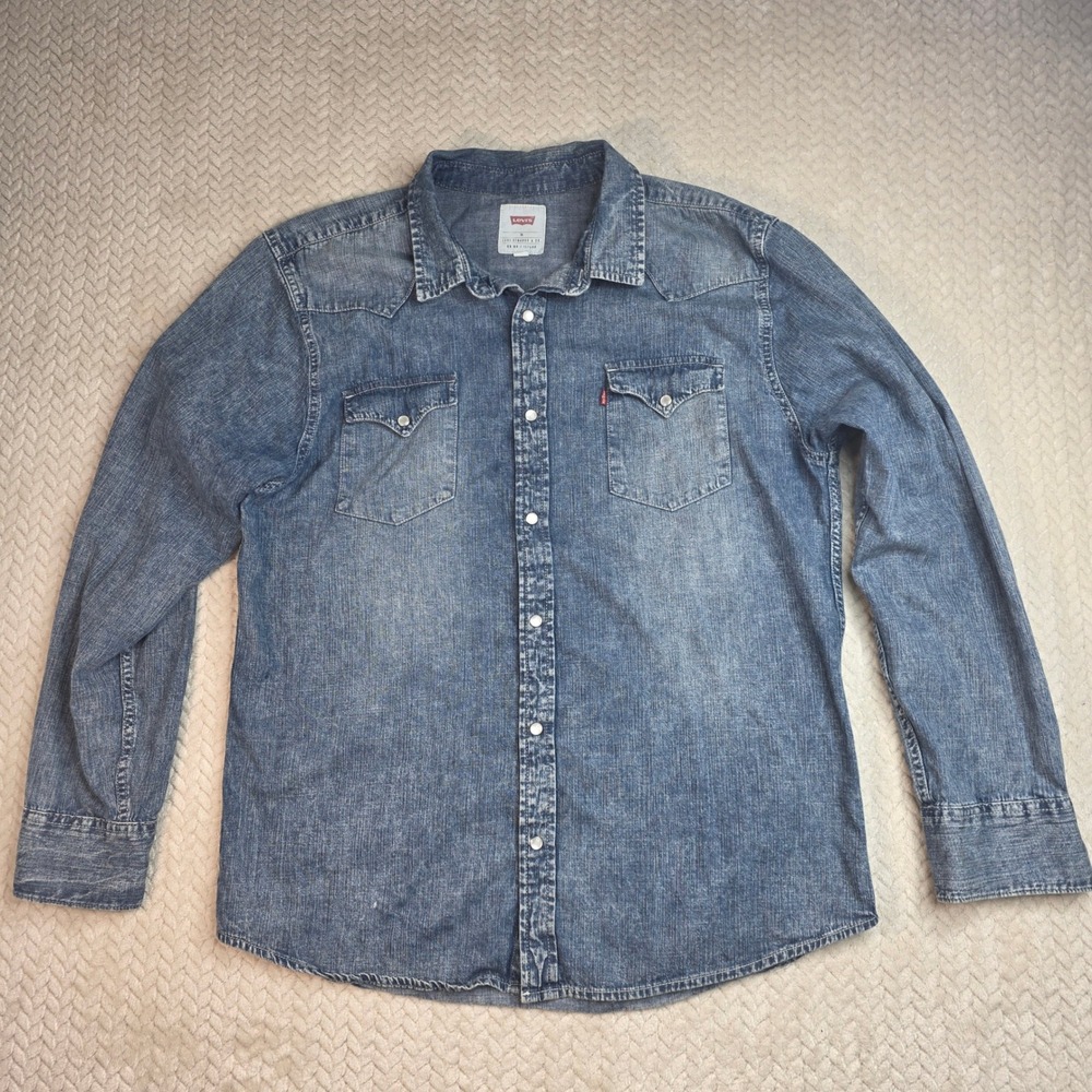 Levis Mens XL Western Denim Shirt Medium Wash Pearl Snap Long Sleeve Blue